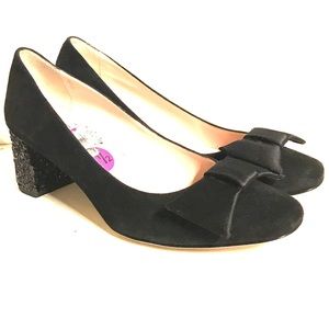 NWT quintessential Kate Spade heels.